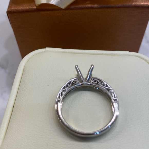 14K white gold setting. All it needs is your stone. - Picture 8 of 11